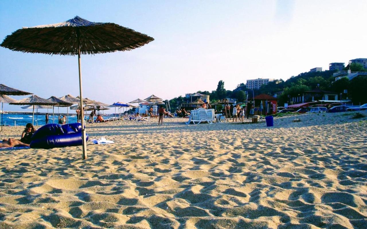 Beach Apartment Rose Altın Kumlar Dış mekan fotoğraf